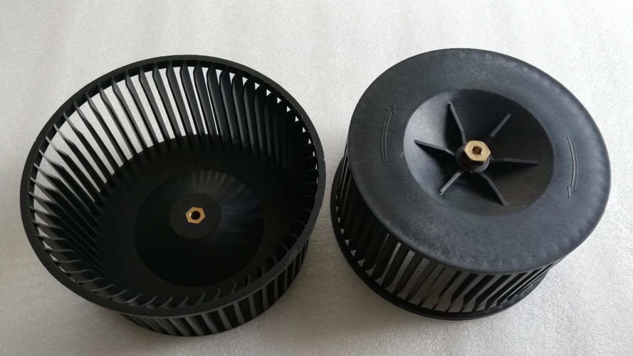 Vệ sinh động cơ cánh quạt máy hút khói