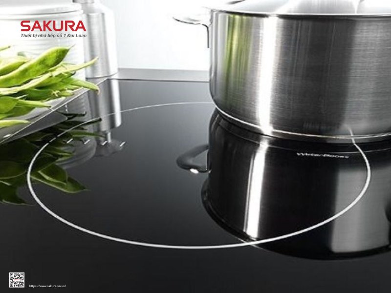 Cần đặt nồi vào đúng vùng nấu của bếp từ để làm nóng đồ ăn